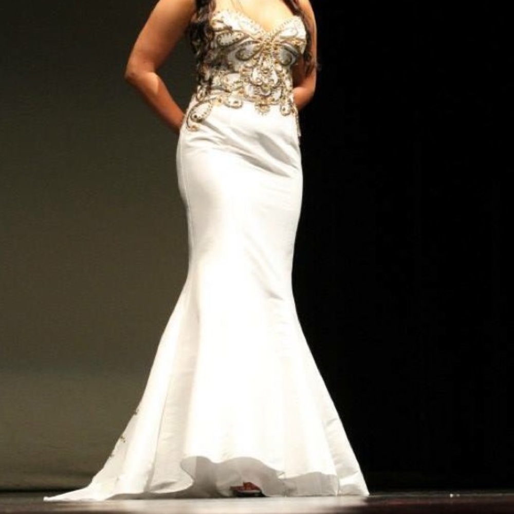 Prom / Pageant Gown